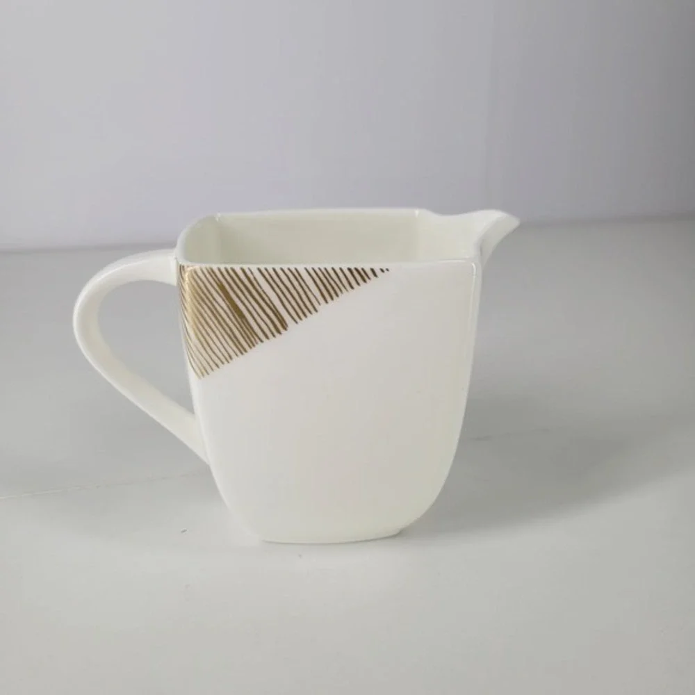 Mikasa Bone China Modern Art AN002 Creamer Pitcher‎ Gold Geometric Design
